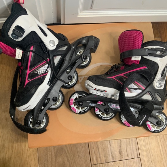 Rollerblade Spitfire XT G Black and Pink Adjustable Rollerblades - Picture 2 of 11